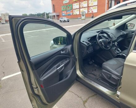 Серый Форд Куга, объемом двигателя 1.6 л и пробегом 176 тыс. км за 10500 $, фото 9 на Automoto.ua