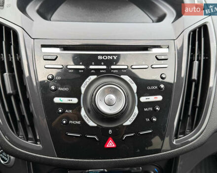 Сірий Форд Куга, об'ємом двигуна 2 л та пробігом 176 тис. км за 14500 $, фото 57 на Automoto.ua