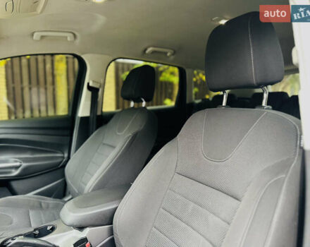 Серый Форд Куга, объемом двигателя 2 л и пробегом 187 тыс. км за 11500 $, фото 18 на Automoto.ua