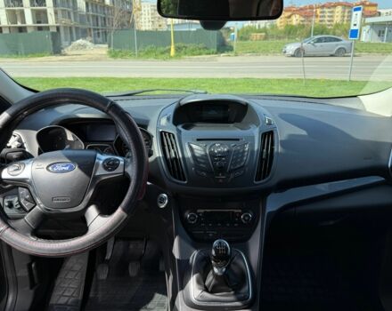 Серый Форд Куга, объемом двигателя 2 л и пробегом 278 тыс. км за 11900 $, фото 5 на Automoto.ua