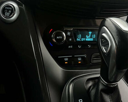 Серый Форд Куга, объемом двигателя 2 л и пробегом 219 тыс. км за 11750 $, фото 42 на Automoto.ua