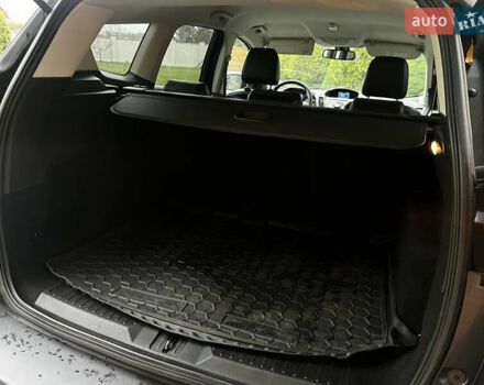 Серый Форд Куга, объемом двигателя 2 л и пробегом 219 тыс. км за 11750 $, фото 47 на Automoto.ua