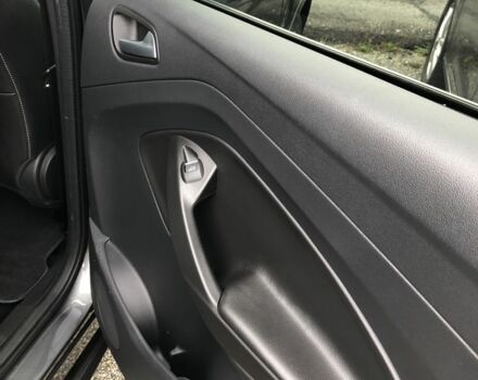 Серый Форд Куга, объемом двигателя 2 л и пробегом 142 тыс. км за 4313 $, фото 9 на Automoto.ua