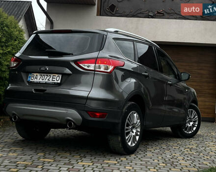 Серый Форд Куга, объемом двигателя 2 л и пробегом 219 тыс. км за 11750 $, фото 18 на Automoto.ua