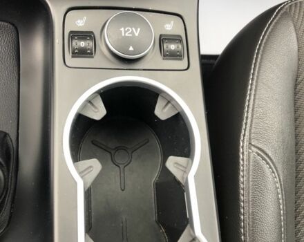 Серый Форд Куга, объемом двигателя 2 л и пробегом 142 тыс. км за 4313 $, фото 23 на Automoto.ua