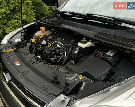 Серый Форд Куга, объемом двигателя 2 л и пробегом 219 тыс. км за 11750 $, фото 50 на Automoto.ua