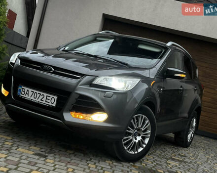 Серый Форд Куга, объемом двигателя 2 л и пробегом 219 тыс. км за 11750 $, фото 1 на Automoto.ua