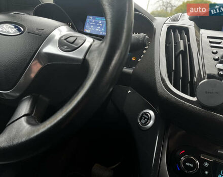 Серый Форд Куга, объемом двигателя 2 л и пробегом 219 тыс. км за 11750 $, фото 43 на Automoto.ua