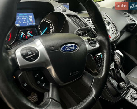 Серый Форд Куга, объемом двигателя 2 л и пробегом 219 тыс. км за 11750 $, фото 28 на Automoto.ua