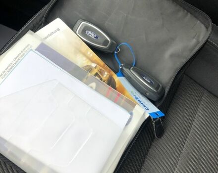 Серый Форд Куга, объемом двигателя 2 л и пробегом 142 тыс. км за 4313 $, фото 14 на Automoto.ua