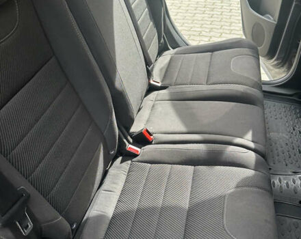 Сірий Форд Куга, об'ємом двигуна 2 л та пробігом 84 тис. км за 13700 $, фото 3 на Automoto.ua