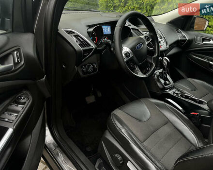 Серый Форд Куга, объемом двигателя 2 л и пробегом 219 тыс. км за 11750 $, фото 24 на Automoto.ua