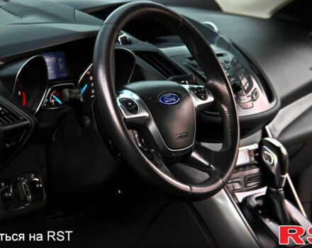 Серый Форд Куга, объемом двигателя 2 л и пробегом 117 тыс. км за 13800 $, фото 8 на Automoto.ua