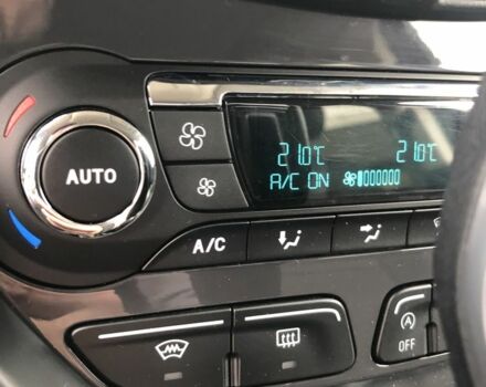 Серый Форд Куга, объемом двигателя 2 л и пробегом 142 тыс. км за 4313 $, фото 22 на Automoto.ua