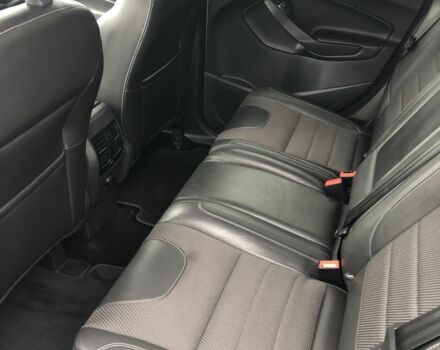 Серый Форд Куга, объемом двигателя 2 л и пробегом 142 тыс. км за 4313 $, фото 7 на Automoto.ua