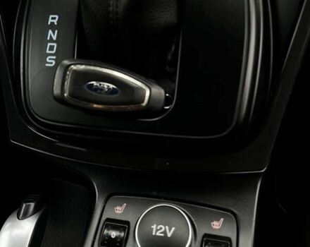 Серый Форд Куга, объемом двигателя 2 л и пробегом 219 тыс. км за 11750 $, фото 41 на Automoto.ua