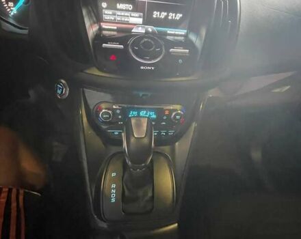 Серый Форд Куга, объемом двигателя 2 л и пробегом 107 тыс. км за 15000 $, фото 17 на Automoto.ua