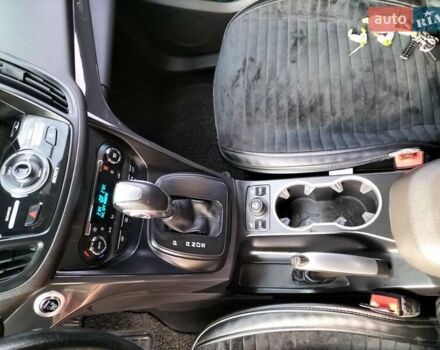 Серый Форд Куга, объемом двигателя 2 л и пробегом 107 тыс. км за 15000 $, фото 20 на Automoto.ua