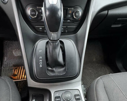 Сірий Форд Куга, об'ємом двигуна 2 л та пробігом 228 тис. км за 13950 $, фото 20 на Automoto.ua