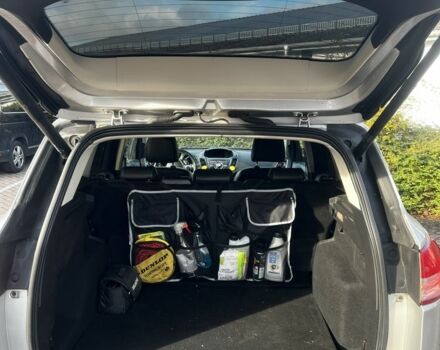 Серый Форд Куга, объемом двигателя 2 л и пробегом 163 тыс. км за 12679 $, фото 3 на Automoto.ua