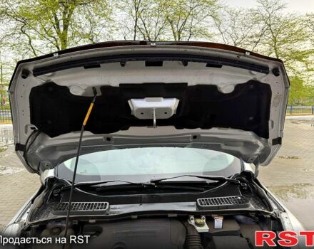 Серый Форд Куга, объемом двигателя 2 л и пробегом 192 тыс. км за 12500 $, фото 9 на Automoto.ua