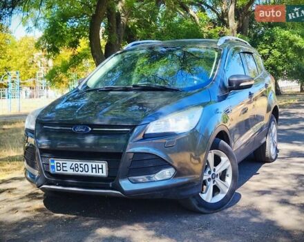 Серый Форд Куга, объемом двигателя 2 л и пробегом 203 тыс. км за 12999 $, фото 2 на Automoto.ua