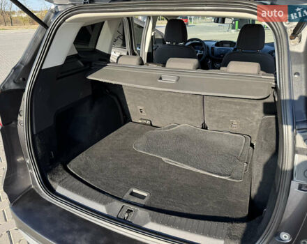 Форд Куга 2015 в Николаеве на Automoto.ua Серый Форд Куга, объемом двигателя 2 л и пробегом 174 тыс. км за 12900 $, фото 34 на Automoto.ua