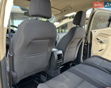 Форд Куга 2015 в Николаеве на Automoto.ua Серый Форд Куга, объемом двигателя 2 л и пробегом 174 тыс. км за 12900 $, фото 30 на Automoto.ua