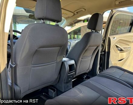 Серый Форд Куга, объемом двигателя 2 л и пробегом 174 тыс. км за 12500 $, фото 12 на Automoto.ua