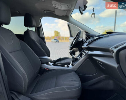 Форд Куга 2015 в Николаеве на Automoto.ua Серый Форд Куга, объемом двигателя 2 л и пробегом 174 тыс. км за 12900 $, фото 18 на Automoto.ua