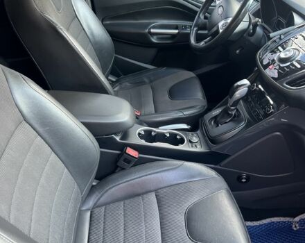 Серый Форд Куга, объемом двигателя 2 л и пробегом 199 тыс. км за 13000 $, фото 8 на Automoto.ua