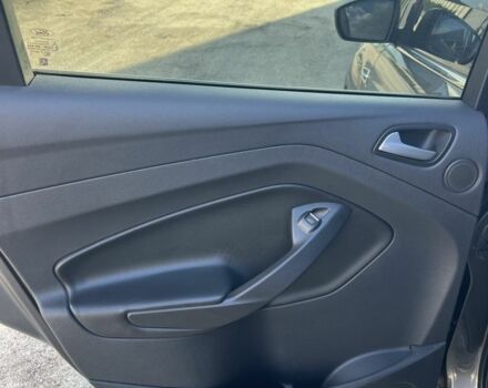 Серый Форд Куга, объемом двигателя 2 л и пробегом 199 тыс. км за 13000 $, фото 15 на Automoto.ua