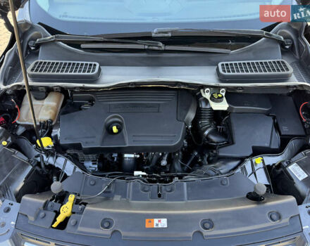 Форд Куга 2015 в Николаеве на Automoto.ua Серый Форд Куга, объемом двигателя 2 л и пробегом 174 тыс. км за 12900 $, фото 35 на Automoto.ua