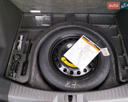 Серый Форд Куга, объемом двигателя 2 л и пробегом 107 тыс. км за 15000 $, фото 48 на Automoto.ua
