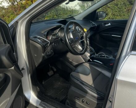 Серый Форд Куга, объемом двигателя 2 л и пробегом 163 тыс. км за 12679 $, фото 6 на Automoto.ua