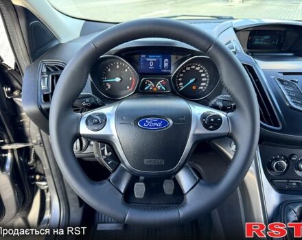 Серый Форд Куга, объемом двигателя 2 л и пробегом 174 тыс. км за 12500 $, фото 6 на Automoto.ua