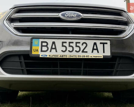 Серый Форд Куга, объемом двигателя 2 л и пробегом 221 тыс. км за 14700 $, фото 3 на Automoto.ua