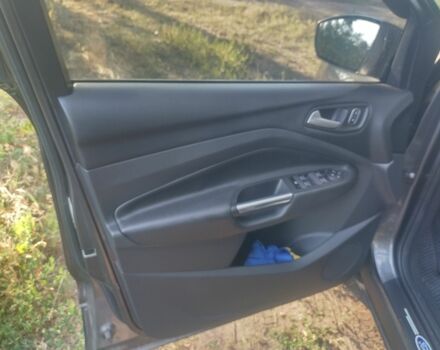 Сірий Форд Куга, об'ємом двигуна 1.5 л та пробігом 39 тис. км за 15700 $, фото 9 на Automoto.ua