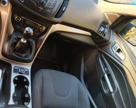 Форд Куга 2016 в Красилове на Automoto.ua Серый Форд Куга, объемом двигателя 2 л и пробегом 139 тыс. км за 15699 $, фото 3 на Automoto.ua