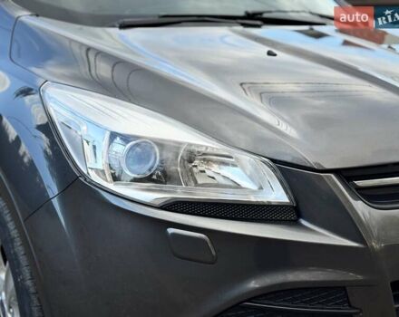 Серый Форд Куга, объемом двигателя 1.5 л и пробегом 180 тыс. км за 11800 $, фото 10 на Automoto.ua