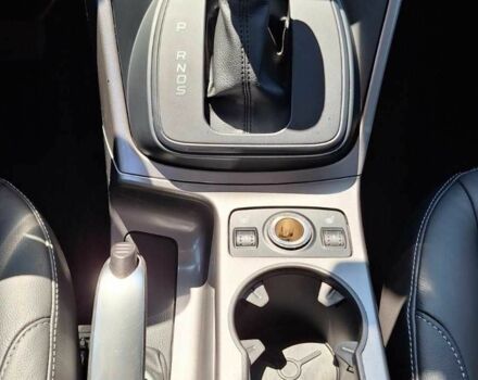 Серый Форд Куга, объемом двигателя 2 л и пробегом 145 тыс. км за 15700 $, фото 11 на Automoto.ua