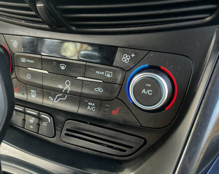 Сірий Форд Куга, об'ємом двигуна 2 л та пробігом 199 тис. км за 16300 $, фото 20 на Automoto.ua