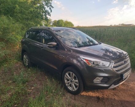 Сірий Форд Куга, об'ємом двигуна 1.5 л та пробігом 39 тис. км за 15700 $, фото 2 на Automoto.ua