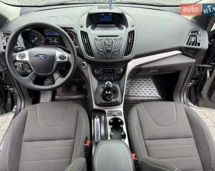 Серый Форд Куга, объемом двигателя 2 л и пробегом 130 тыс. км за 14800 $, фото 28 на Automoto.ua