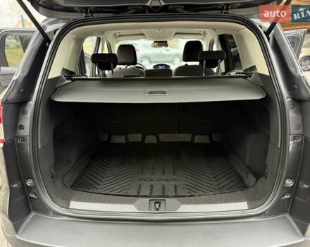 Серый Форд Куга, объемом двигателя 2 л и пробегом 130 тыс. км за 14800 $, фото 57 на Automoto.ua