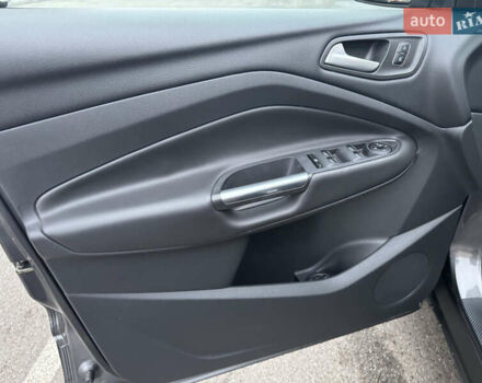 Серый Форд Куга, объемом двигателя 1.5 л и пробегом 94 тыс. км за 12800 $, фото 33 на Automoto.ua