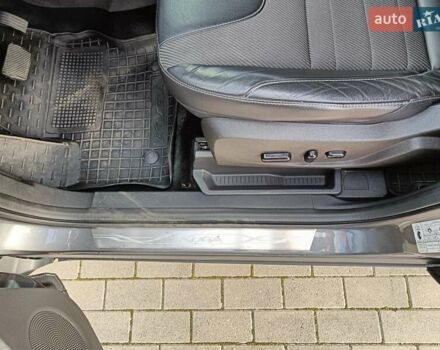 Серый Форд Куга, объемом двигателя 2 л и пробегом 140 тыс. км за 16500 $, фото 15 на Automoto.ua