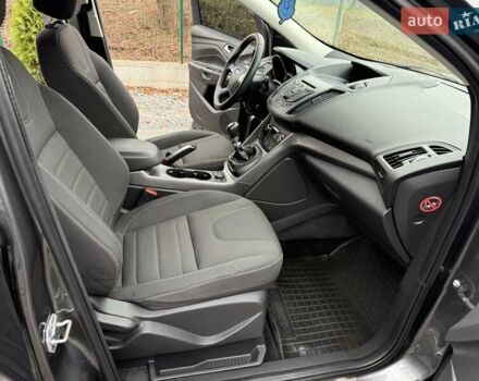 Серый Форд Куга, объемом двигателя 2 л и пробегом 130 тыс. км за 14800 $, фото 33 на Automoto.ua