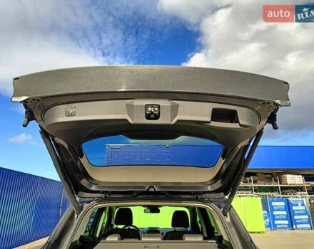 Серый Форд Куга, объемом двигателя 2 л и пробегом 140 тыс. км за 16500 $, фото 10 на Automoto.ua