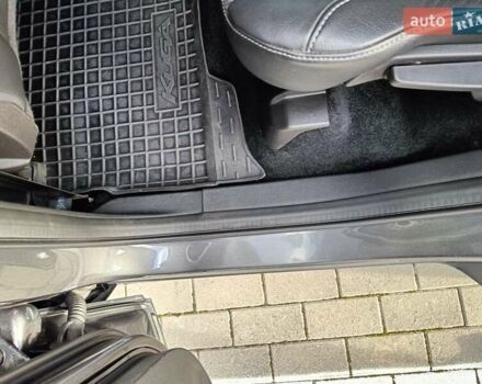 Серый Форд Куга, объемом двигателя 2 л и пробегом 140 тыс. км за 16500 $, фото 26 на Automoto.ua